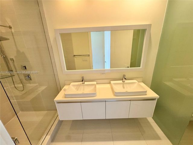 6415 NW 102nd Path 204, Miami, FL 33178