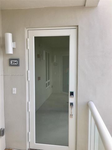 6415 NW 102nd Path 204, Miami, FL 33178