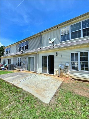 1020 Maple Valley Court, Union City, GA 30291