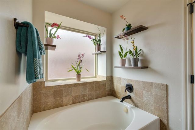 6620 NW 160th Street, Edmond, OK 73013