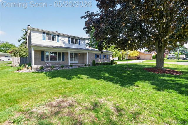38010 John P Street, Clinton Charter Township, MI 48036