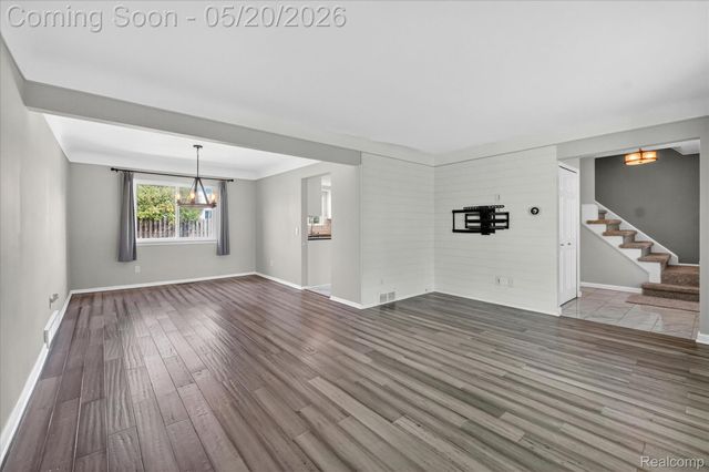 38010 John P Street, Clinton Charter Township, MI 48036