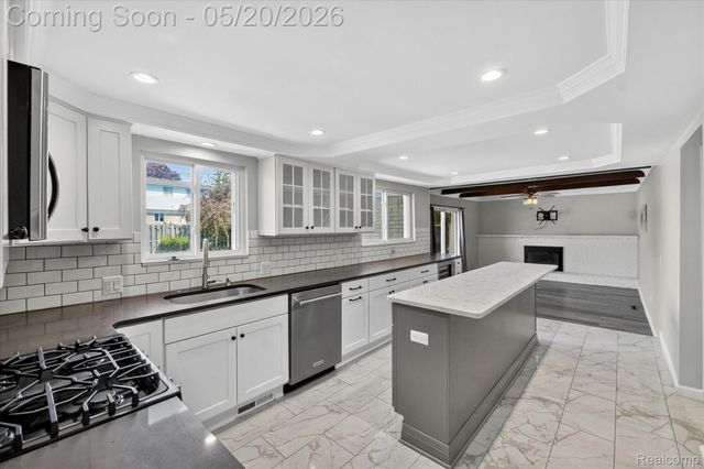38010 John P Street, Clinton Charter Township, MI 48036
