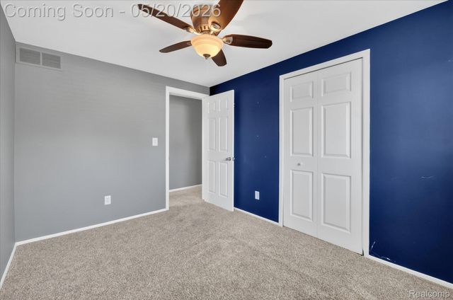 38010 John P Street, Clinton Charter Township, MI 48036