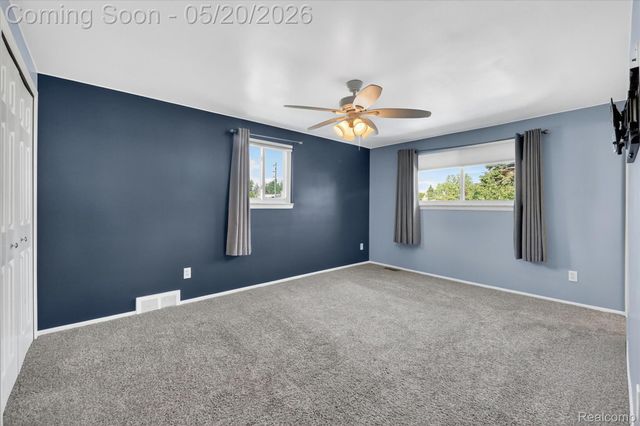 38010 John P Street, Clinton Charter Township, MI 48036