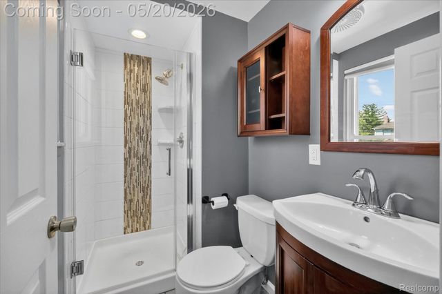 38010 John P Street, Clinton Charter Township, MI 48036