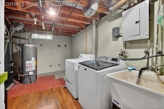 38010 John P Street, Clinton Charter Township, MI 48036