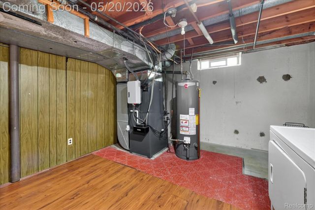 38010 John P Street, Clinton Charter Township, MI 48036