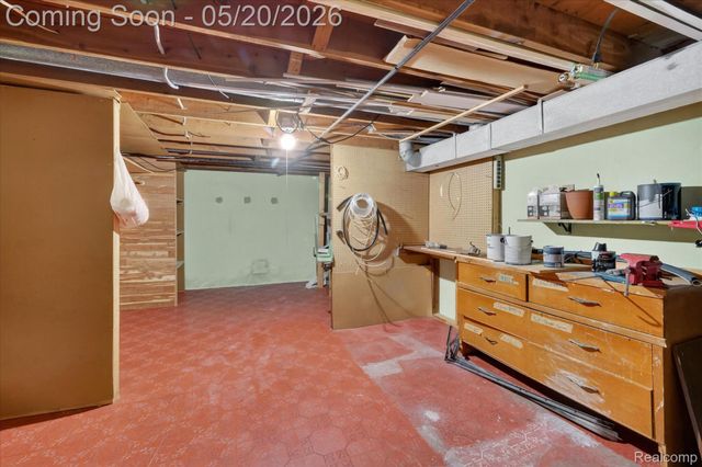 38010 John P Street, Clinton Charter Township, MI 48036