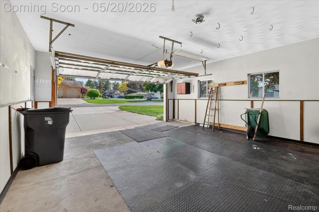 38010 John P Street, Clinton Charter Township, MI 48036