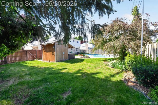 38010 John P Street, Clinton Charter Township, MI 48036