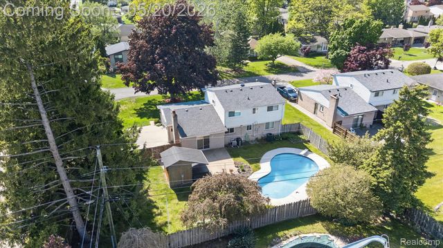 38010 John P Street, Clinton Charter Township, MI 48036