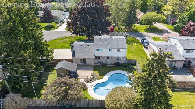 38010 John P Street, Clinton Charter Township, MI 48036