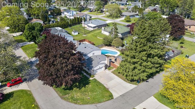 38010 John P Street, Clinton Charter Township, MI 48036