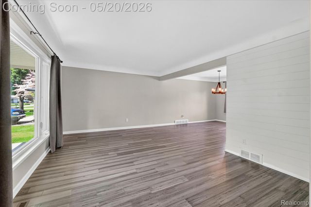 38010 John P Street, Clinton Charter Township, MI 48036