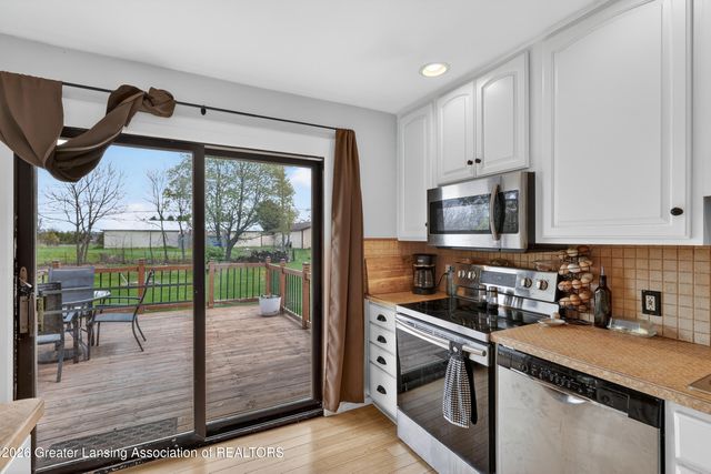 13058 Benton Road, Grand Ledge, MI 48837