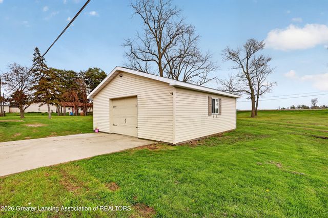 13058 Benton Road, Grand Ledge, MI 48837