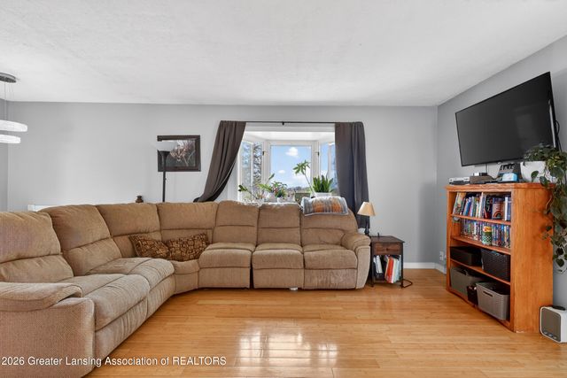 13058 Benton Road, Grand Ledge, MI 48837