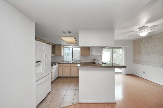 9423 Garden Bridge Street, Houston, TX 77075