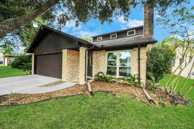 9423 Garden Bridge Street, Houston, TX 77075
