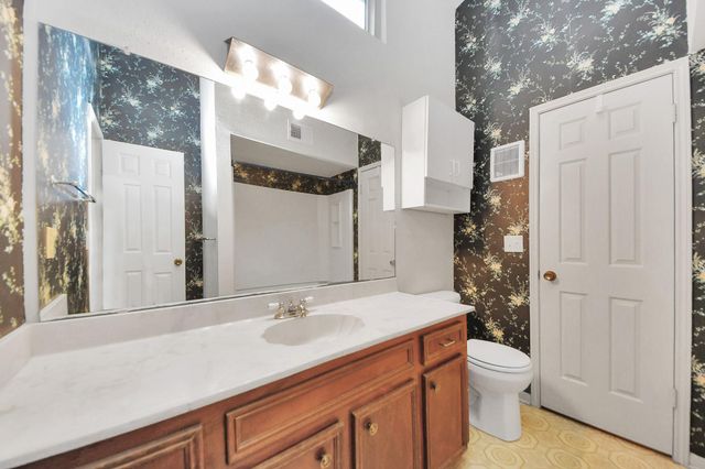 9423 Garden Bridge Street, Houston, TX 77075