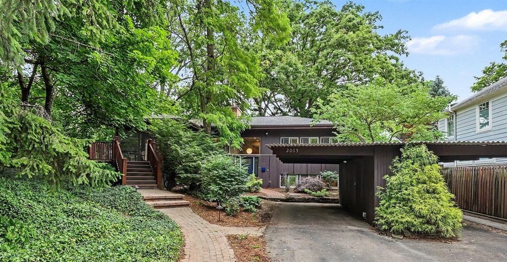 2065 Day Street, Ann Arbor, MI 48104