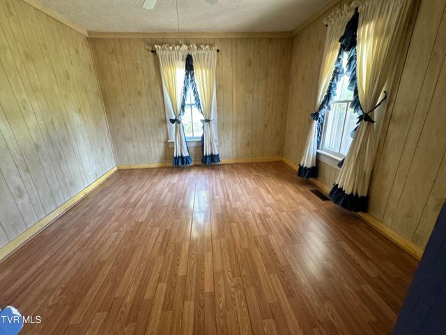 713 Rollers Alley, Bristol, TN 37620