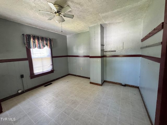 713 Rollers Alley, Bristol, TN 37620