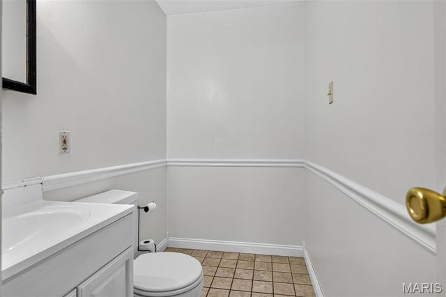 12139 Belaire Place, Maryland Heights, MO 63043