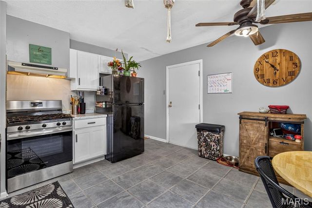 12139 Belaire Place, Maryland Heights, MO 63043
