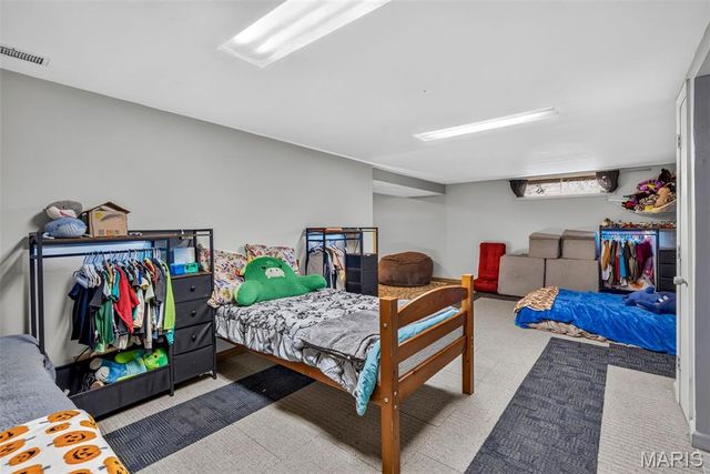 12139 Belaire Place, Maryland Heights, MO 63043