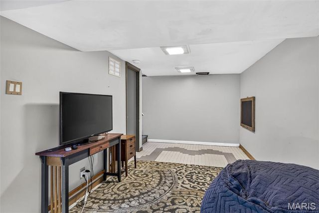 12139 Belaire Place, Maryland Heights, MO 63043
