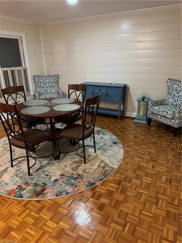 1805 Country Club Drive, High Point, NC 27262