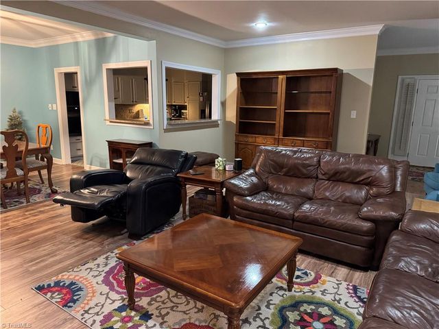 1805 Country Club Drive, High Point, NC 27262