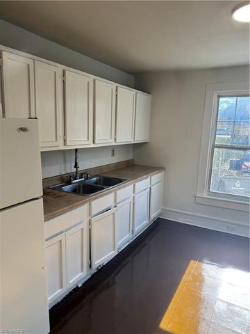 2211 Cleveland Avenue, Winston-salem, NC 27105