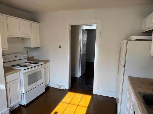 2211 Cleveland Avenue, Winston-salem, NC 27105