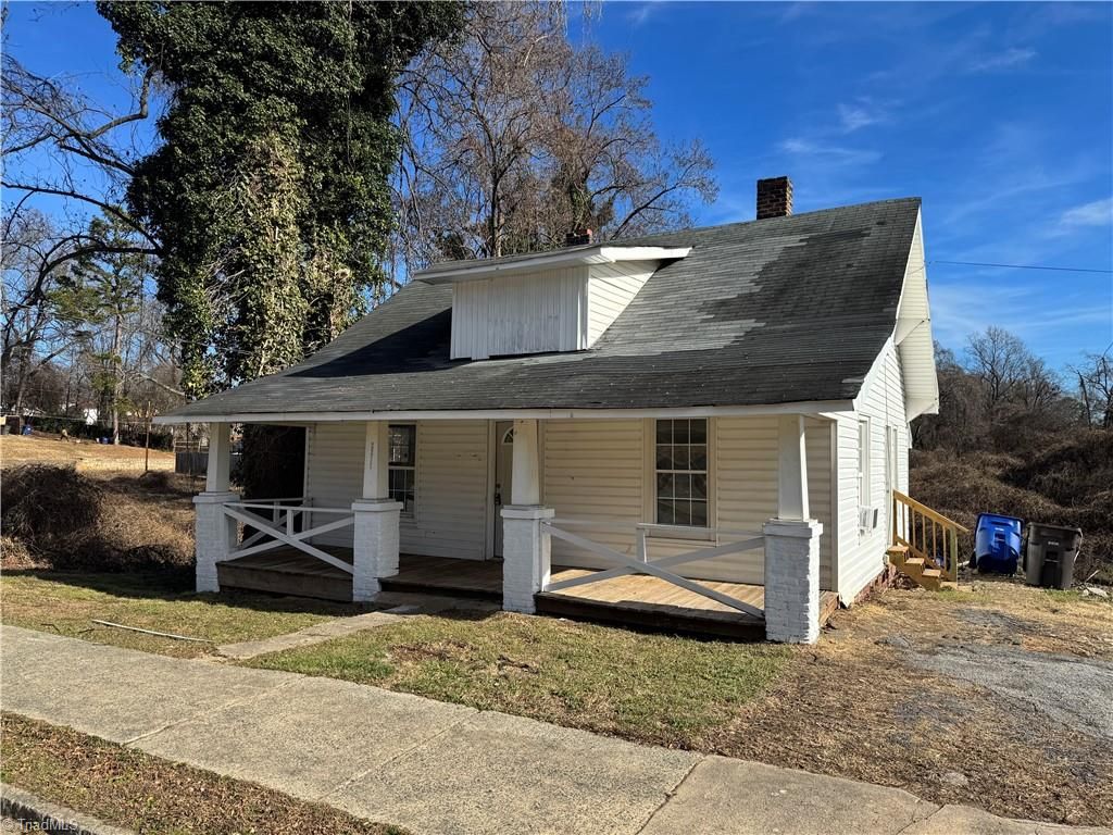 2211 Cleveland Avenue, Winston-salem, NC 27105