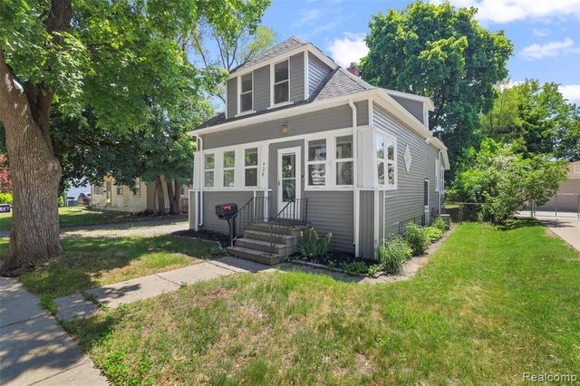 428 Bauman Avenue, Commerce Twp, MI 48017