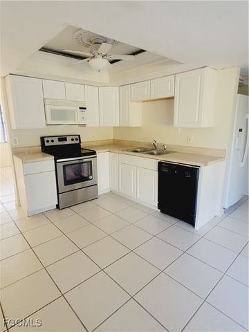 2111 Abbott AVE, Alva, FL 33920