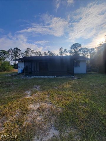 2111 Abbott AVE, Alva, FL 33920