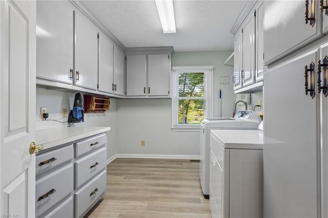 107 Jonquil CT, Yorktown, VA 23693