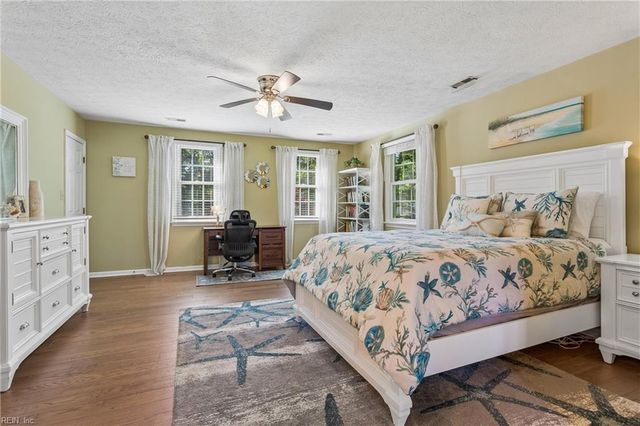 107 Jonquil CT, Yorktown, VA 23693