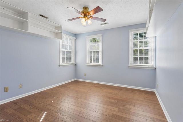 107 Jonquil CT, Yorktown, VA 23693