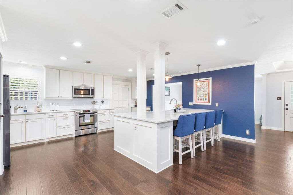549 Sellmeyer Lane, Highland Village, TX 75077 — exterior