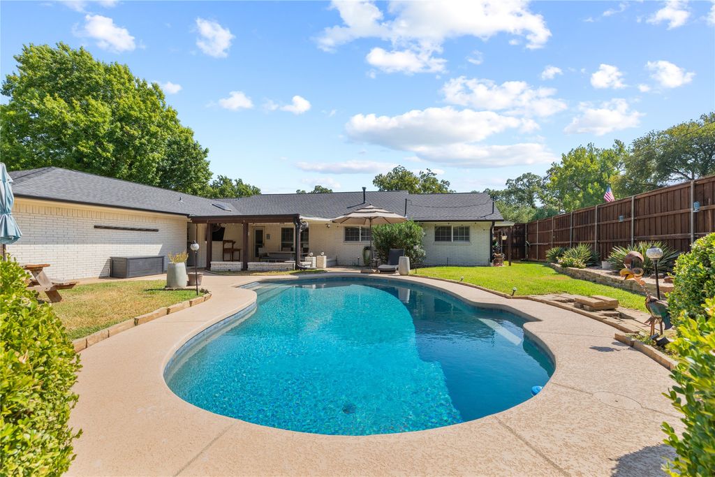 549 Sellmeyer Lane, Highland Village, TX 75077 — photo 2