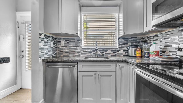 6510 Winfield Boulevard 102, Margate, FL 33063