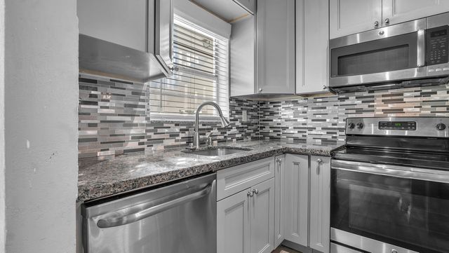 6510 Winfield Boulevard 102, Margate, FL 33063