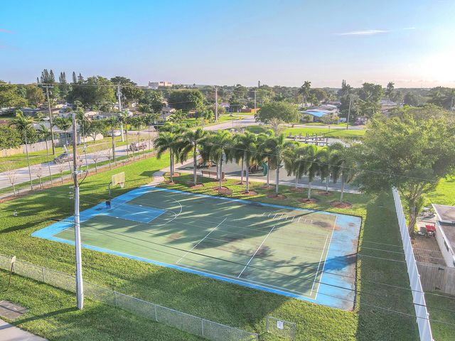 6510 Winfield Boulevard 102, Margate, FL 33063