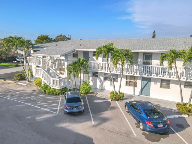 6510 Winfield Boulevard 102, Margate, FL 33063