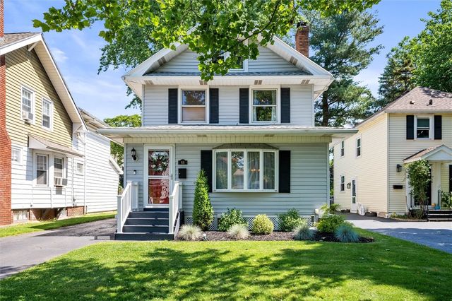 68 Chelsea Road, Irondequoit, NY 14617